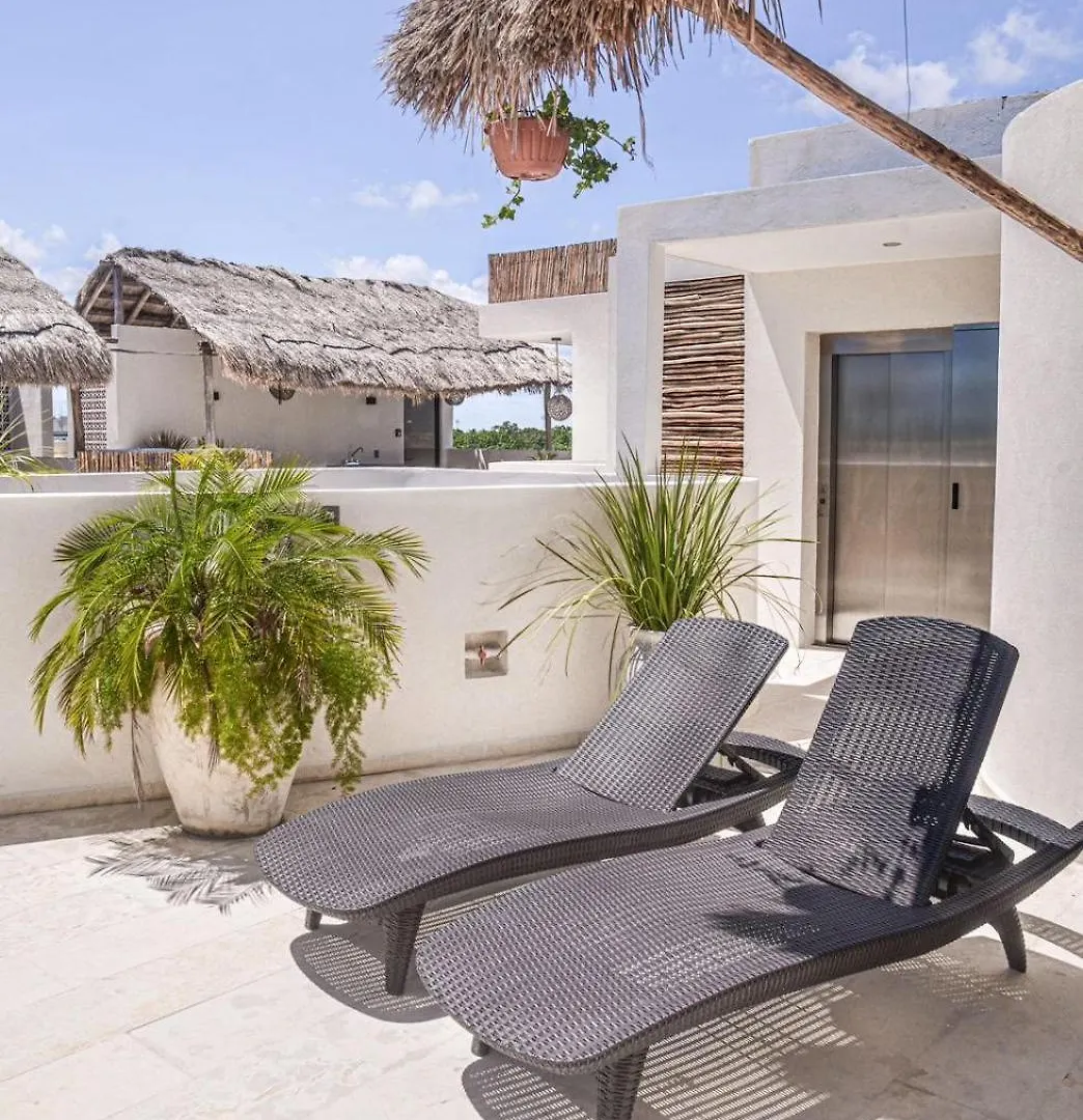 Apartment Luxury Penthouse-Private Rooftop Pool-Walkable Tulum Mexico