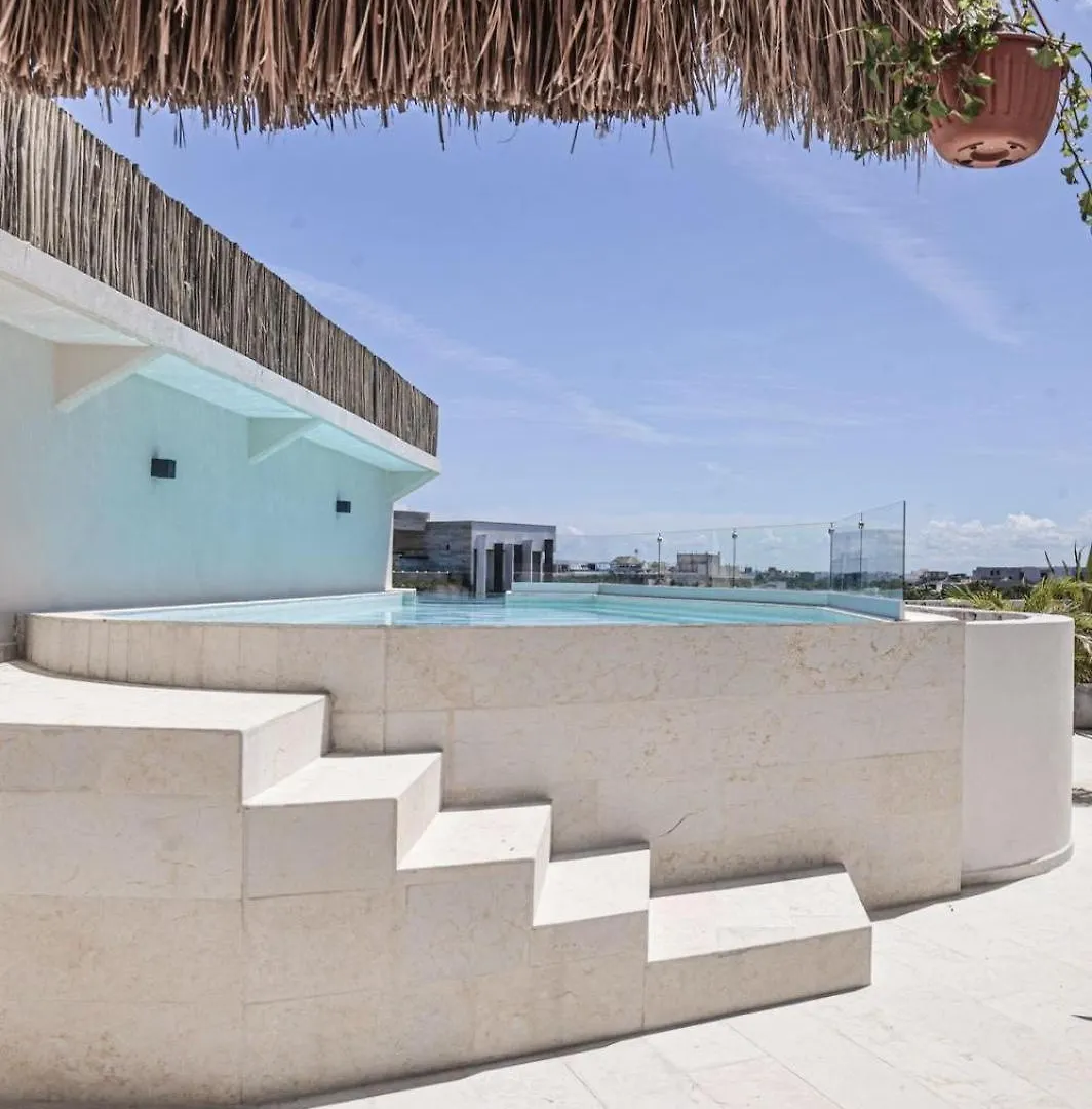 Luxury Penthouse-Private Rooftop Pool-Walkable Tulum 0*,  Mexico