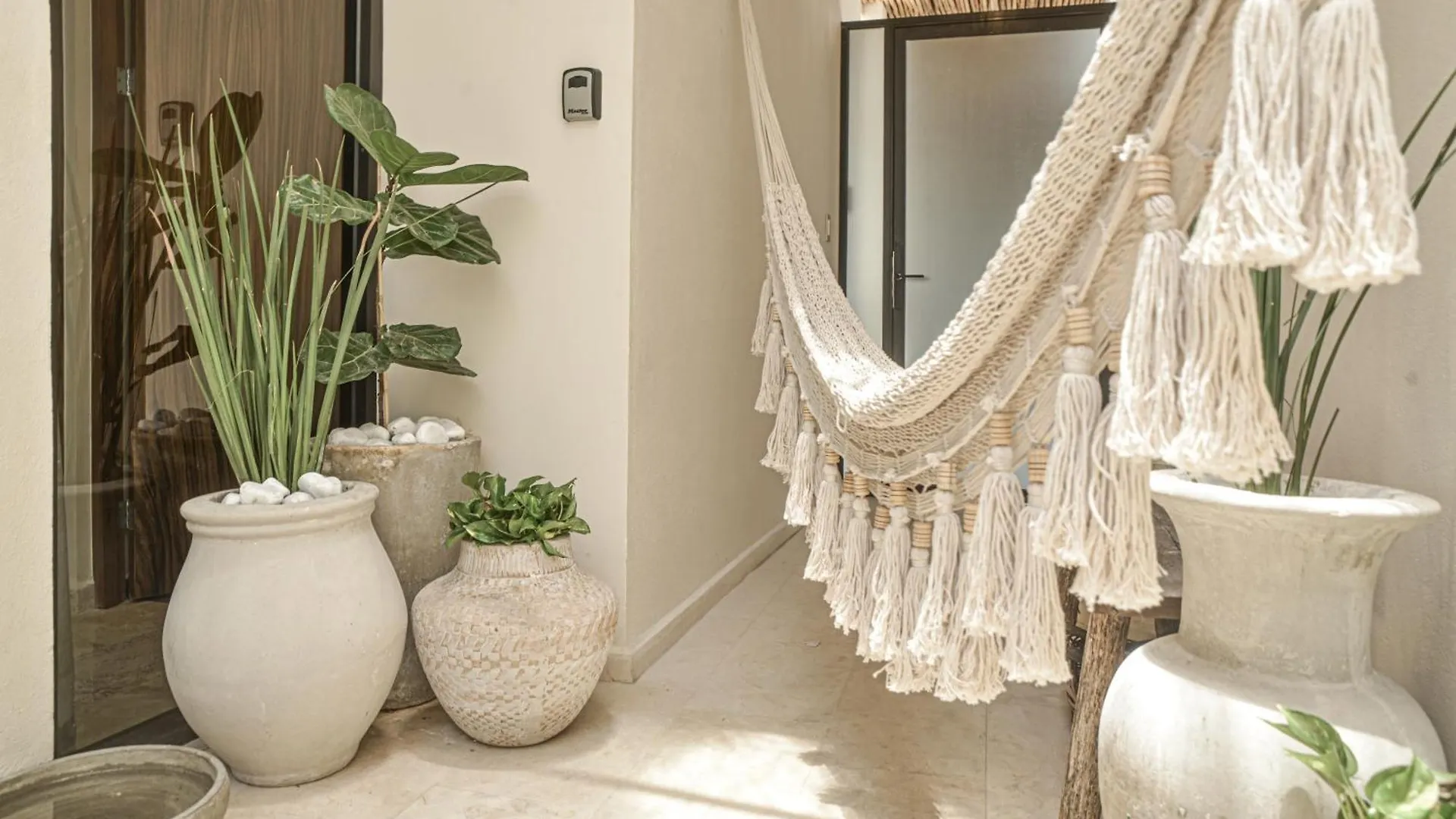 Luxury Penthouse-Private Rooftop Pool-Walkable Tulum
