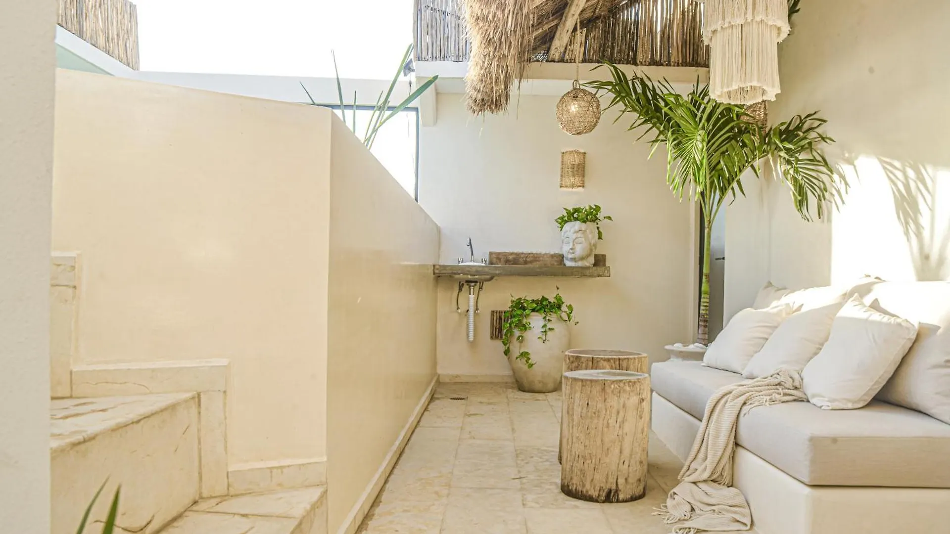 Luxury Penthouse-Private Rooftop Pool-Walkable Tulum